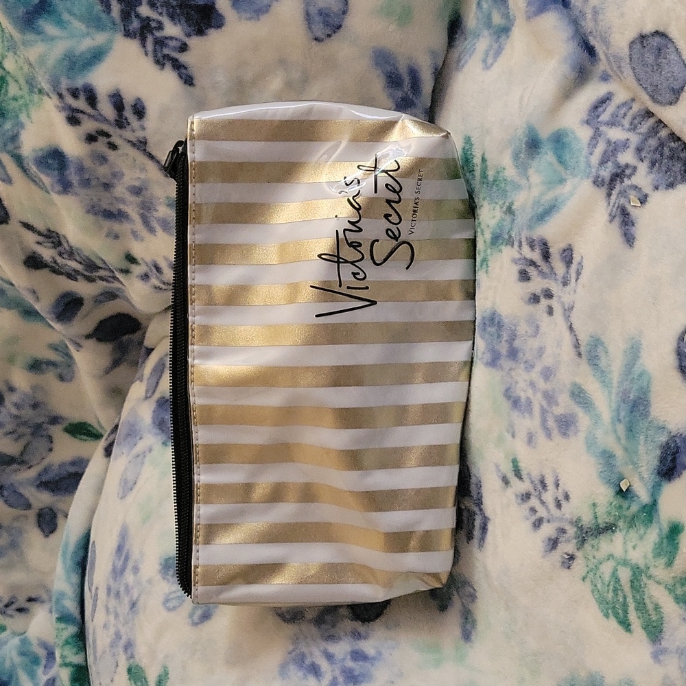 VS makeup bag
